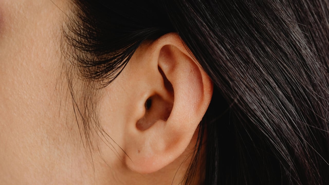 Tinnitus relief at home: 8 simple and natural ways to reduce ringing in the ears