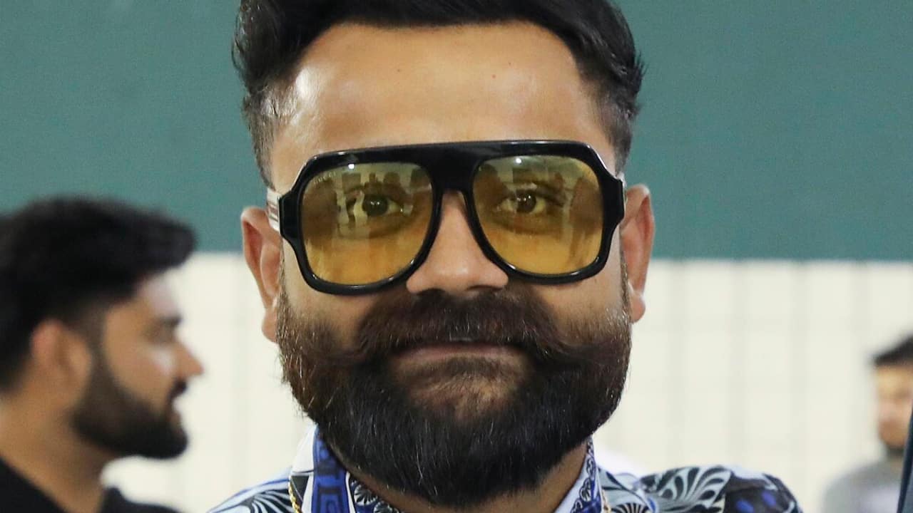 Amrit Maan – Known for his trademark beard and bold lyrics, broke records with collaborations alongside Sidhu Moose Wala, created back-to-back viral hits, and emerged as a core voice in modern Punjabi hip-hop culture.