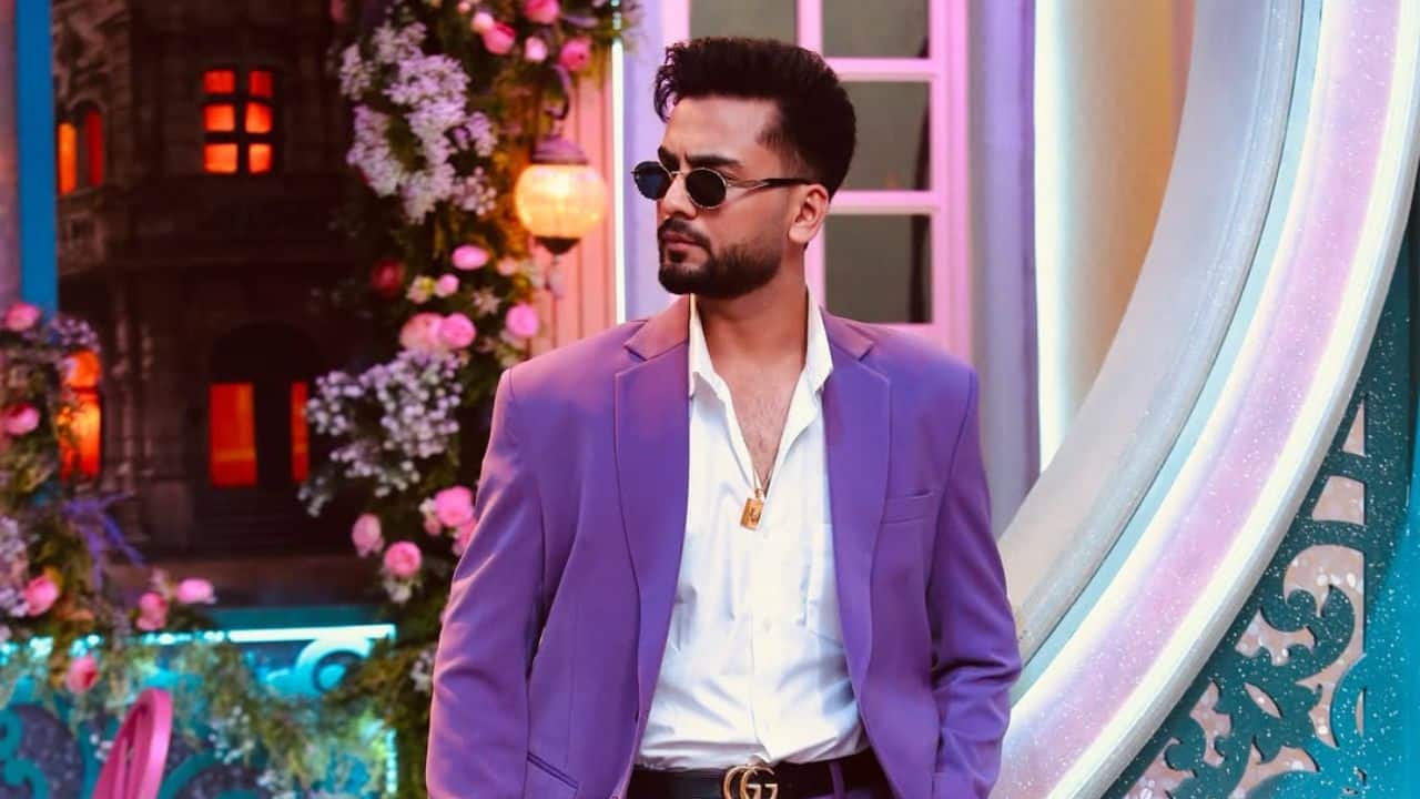 YouTube Journey Takes Off In 2016, he started posting relatable comedy sketches to YouTube. Viewers were immediately moved by his astute observations about Indian friendships, family life, and youth culture. YouTube Journey Takes Off In 2016, he started posting relatable comedy sketches to YouTube. Viewers were immediately moved by his astute observations about Indian friendships, family life, and youth culture.