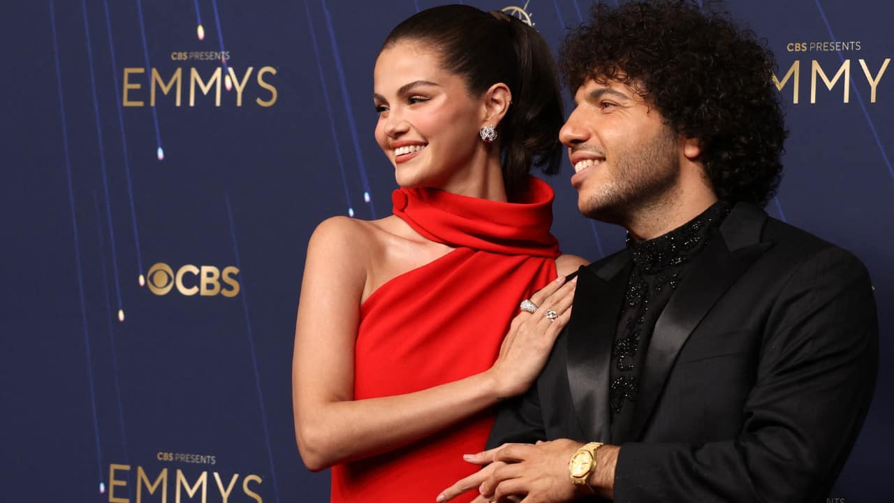 Emmy Awards 2025 Live: Selena Gomez looks stunning in red gown with fiancé Benny Blanco on the red carpet