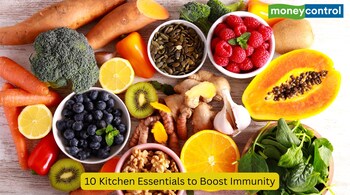 Simple foods and spices in your pantry can enhance energy, sharpen focus, and help fight infections naturally. (Image: Canva)