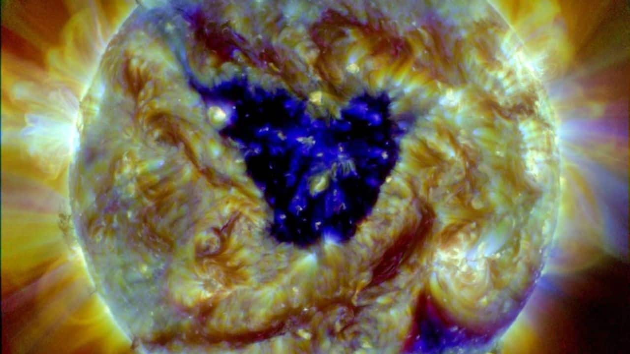 Giant 500,000-kilometre butterfly-shaped hole pops up on Sun, stuns scientists