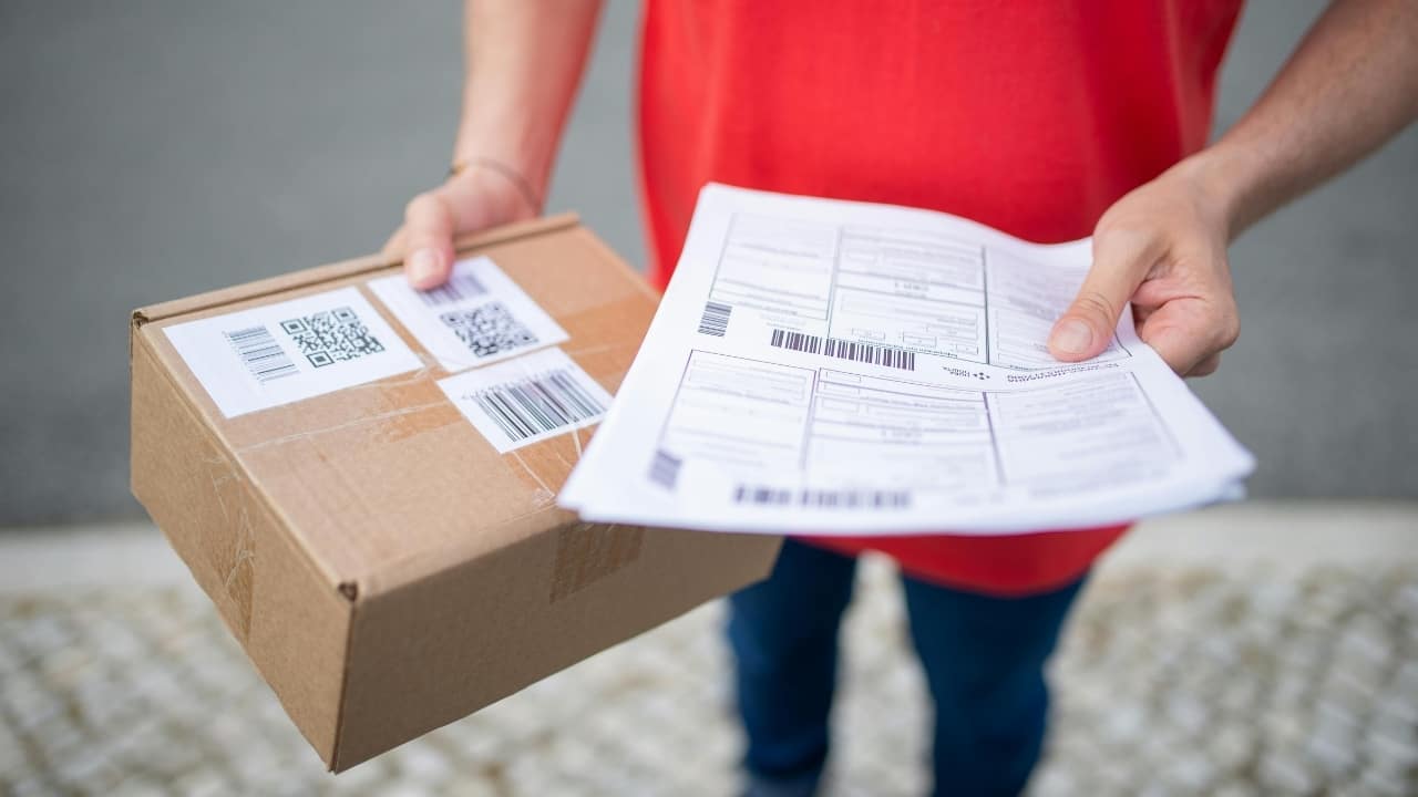 COD scam alert: Influencer Tvisha Tuli exposes fake COD parcel fraud spreading across India