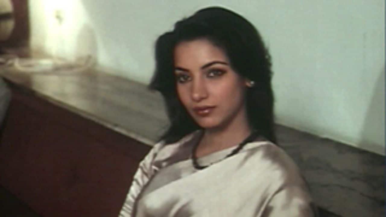 Arth The film directed by Mahesh Bhatt was a powerful feminist drama that deeply resonated by the audience. Pooja Malhotra, played by Shabana Azmi, is a woman who faces the adultery of her husband and begins her on a path to independence and self-discovery. Her reputation as a top actress of her generation was established when she won a second National Film Award and a Filmfare Award for her sophisticated and powerful portrayal of a betrayed wife who finds strength and independence.