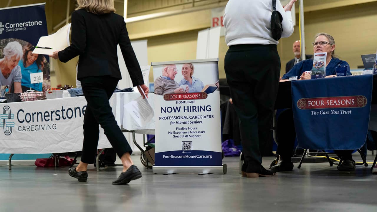 US initial jobless claims drop by most in almost four years