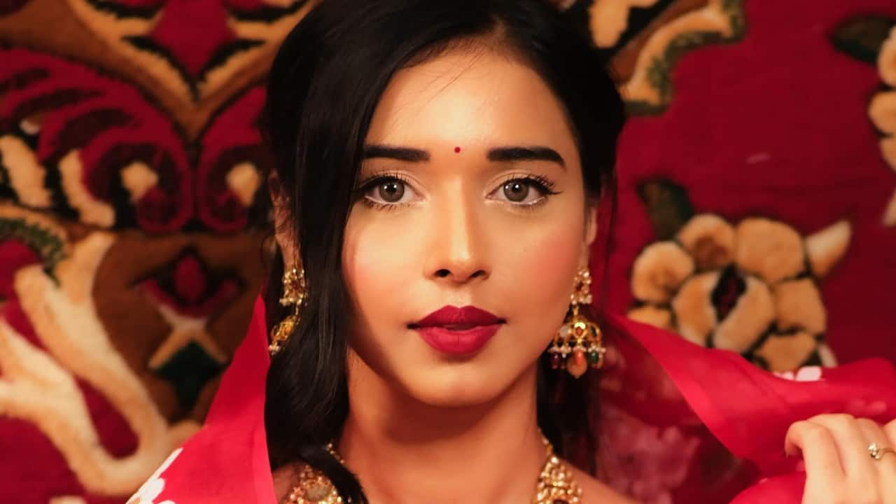 She refused to do household chores - Inside the Bigg Boss house, however, her attitude towards household chores created a stir. Tanya flatly refused to wash utensils, sparking online debates where viewers criticized her for being picky and disrespectful to the spirit of the show.