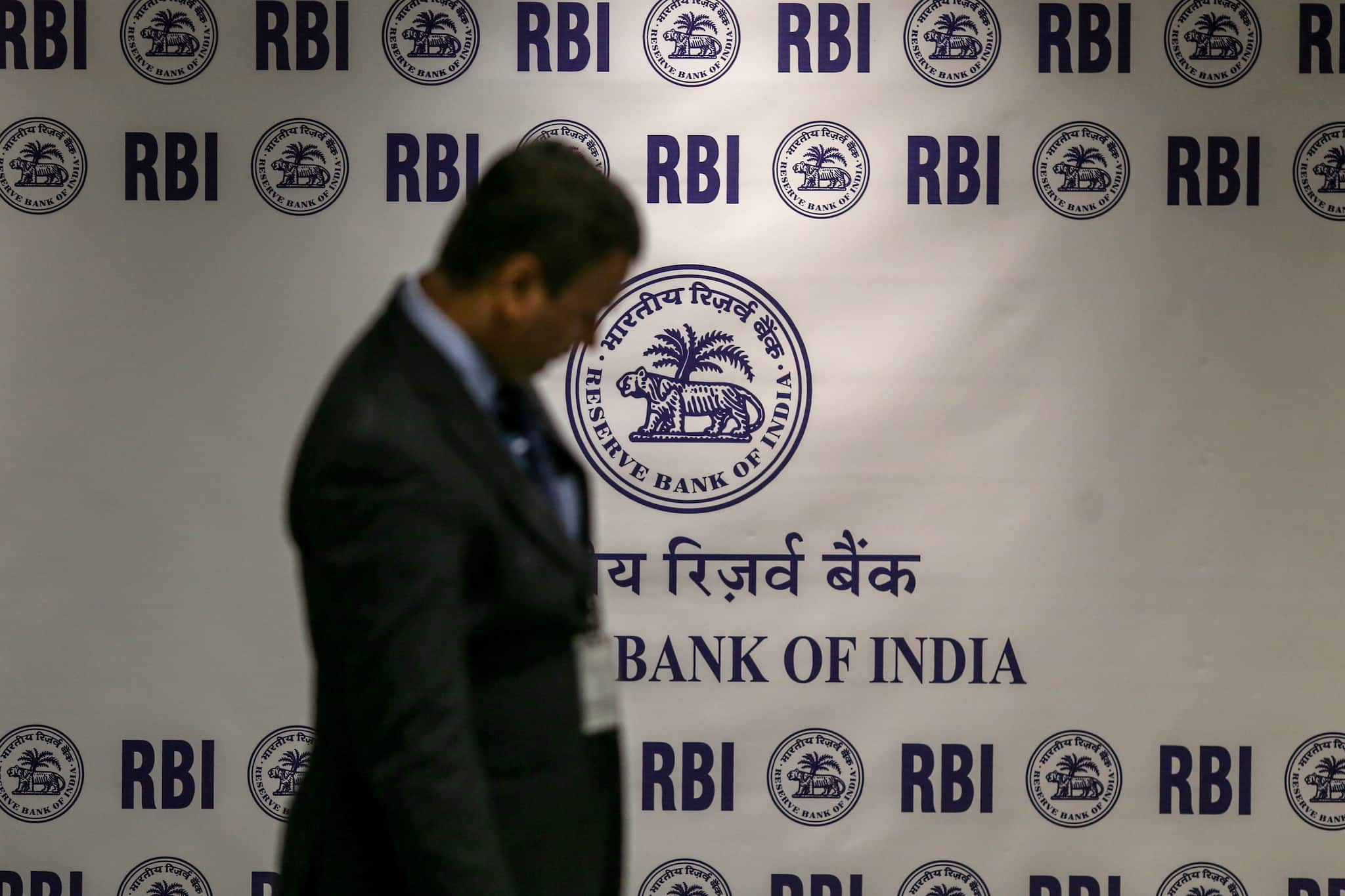 Reserve Bank of India said to urge lenders to cut retail service charges
