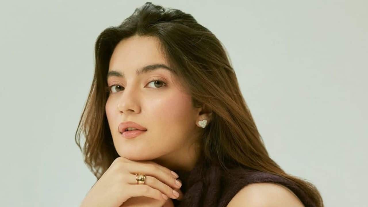 Pratibha Ranta - H&amp;M The face of H&amp;M's most recent campaign is Pratibha Ranta. Pratibha posted a few pictures and a few clicks on social media, looking stylish and modern while wearing H&amp;M clothes, a handbag, and sandals. Her youthful appeal is increased by supporting a global brand like H&amp;M, opening the door for more endorsements of this kind.