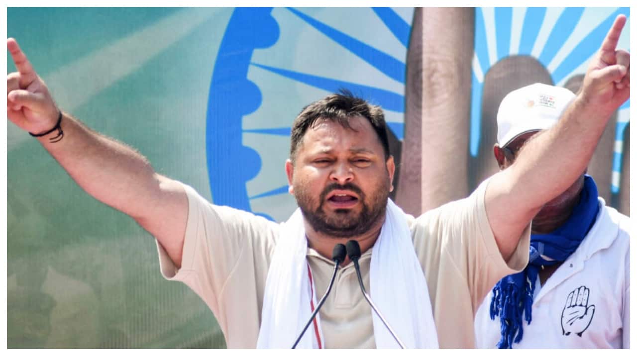 Tejashwi Yadav launches scathing attack on NDA, accuses it of looting Bihar: 'Hundreds of crores ...'