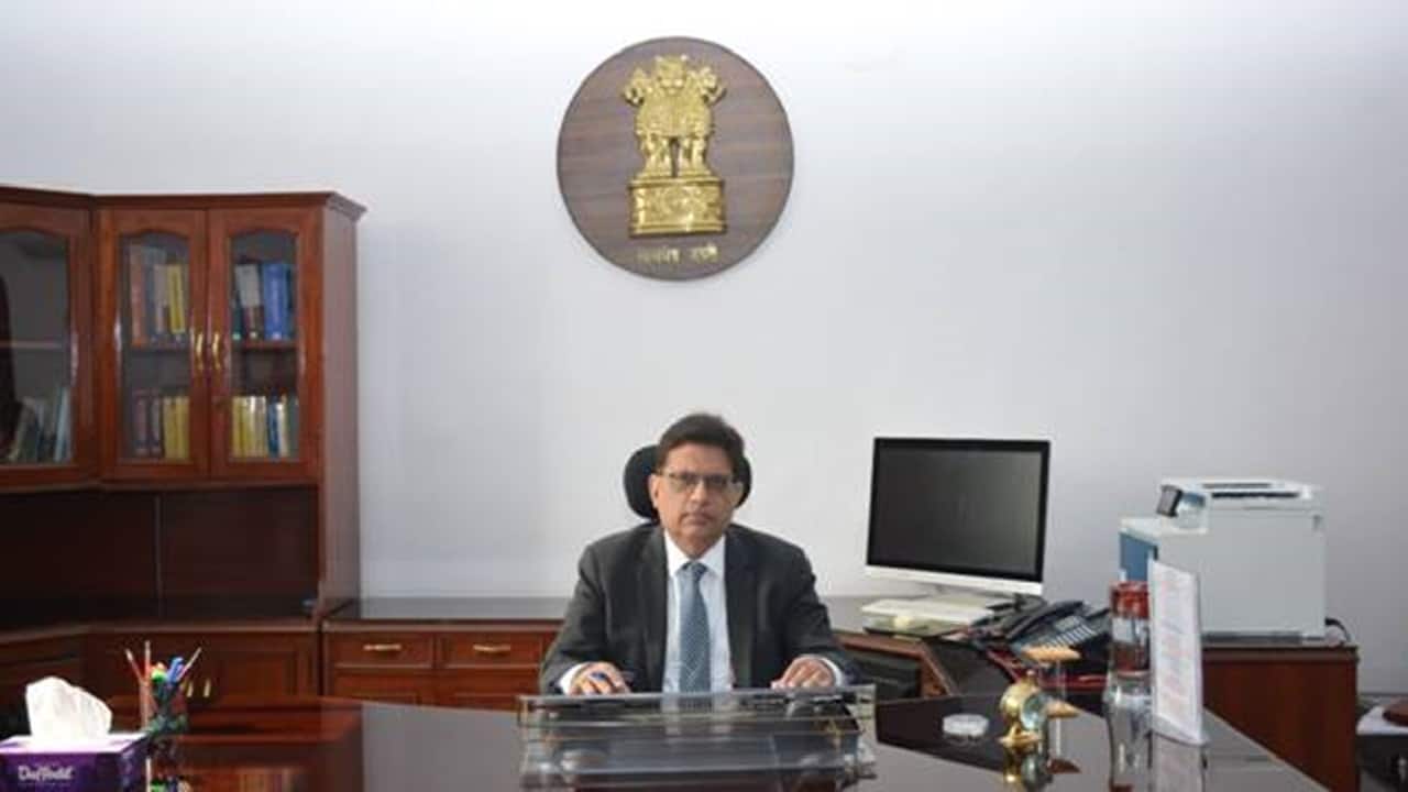 PSUs To exceed Rs 1.2 lakh cr total dividend payout to investors in FY26: DIPAM Secretary