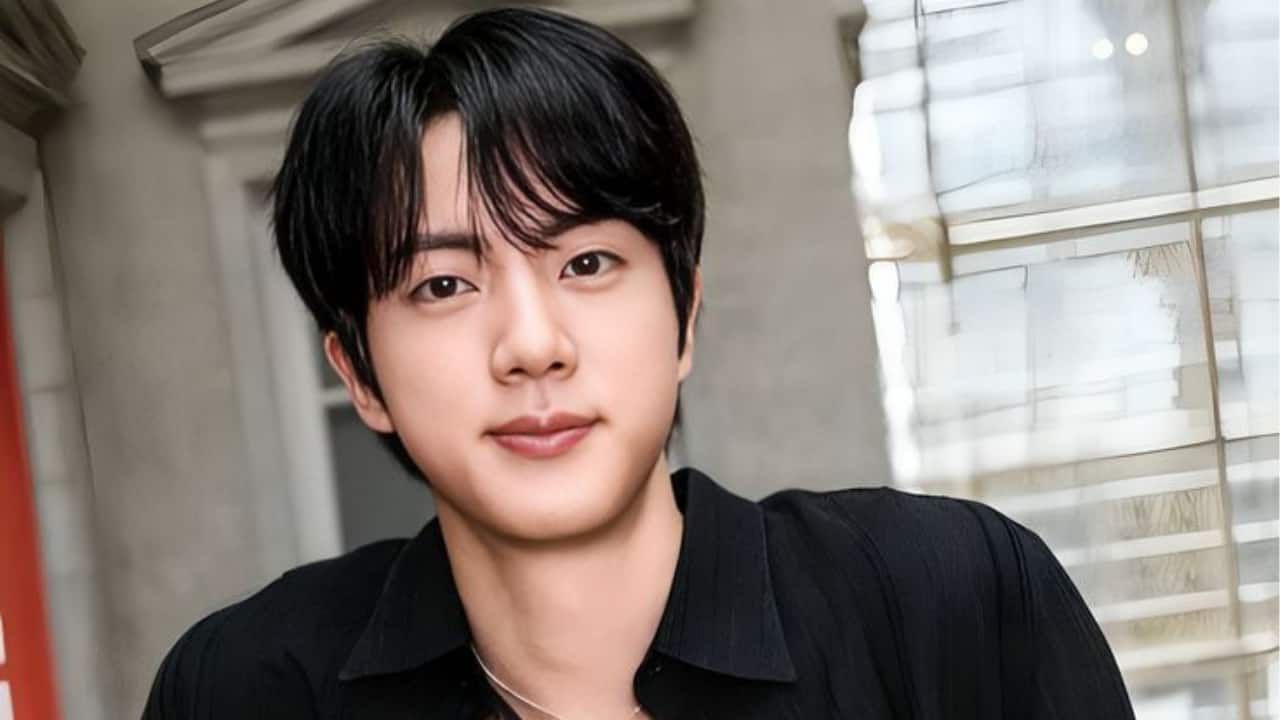 BTS’ Jin all set for Milan Fashion Week with purple ribbon welcome, ARMY credits V for idea