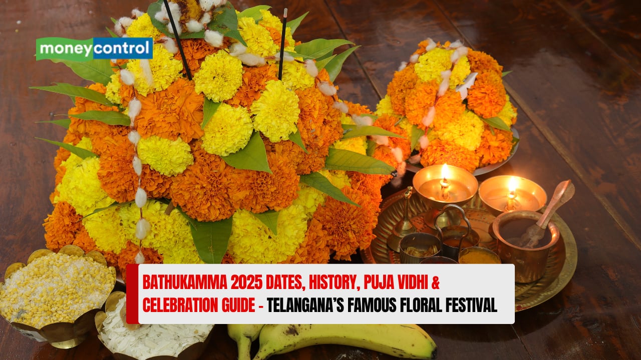 Bathukamma 2025 Dates, History, Puja Vidhi & Celebration Guide - Telangana’s Famous Floral Festival
