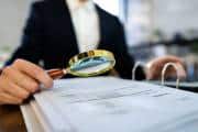 Can F&amp;O losses be carried forward if accounts are audited, even without a tax audit requirement?