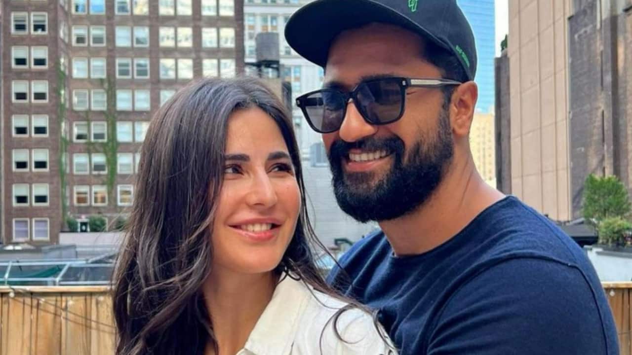 The Coffee with Karan Spark - The first real spark in public came on Koffee with Karan. When Katrina playfully said she thought she and Vicky would look good together on screen, it set off a wave of excitement. Later, when Vicky appeared on the show, he dramatically pretended to faint upon hearing her comment. That playful moment not only made headlines but also fueled speculation about a budding romance.