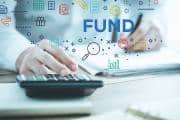 Should you copy professional fund managers? Here’s what retail investors need to know