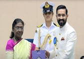 Vikrant Massey receives Best Actor National award at 71st National Awards for 12th Fail