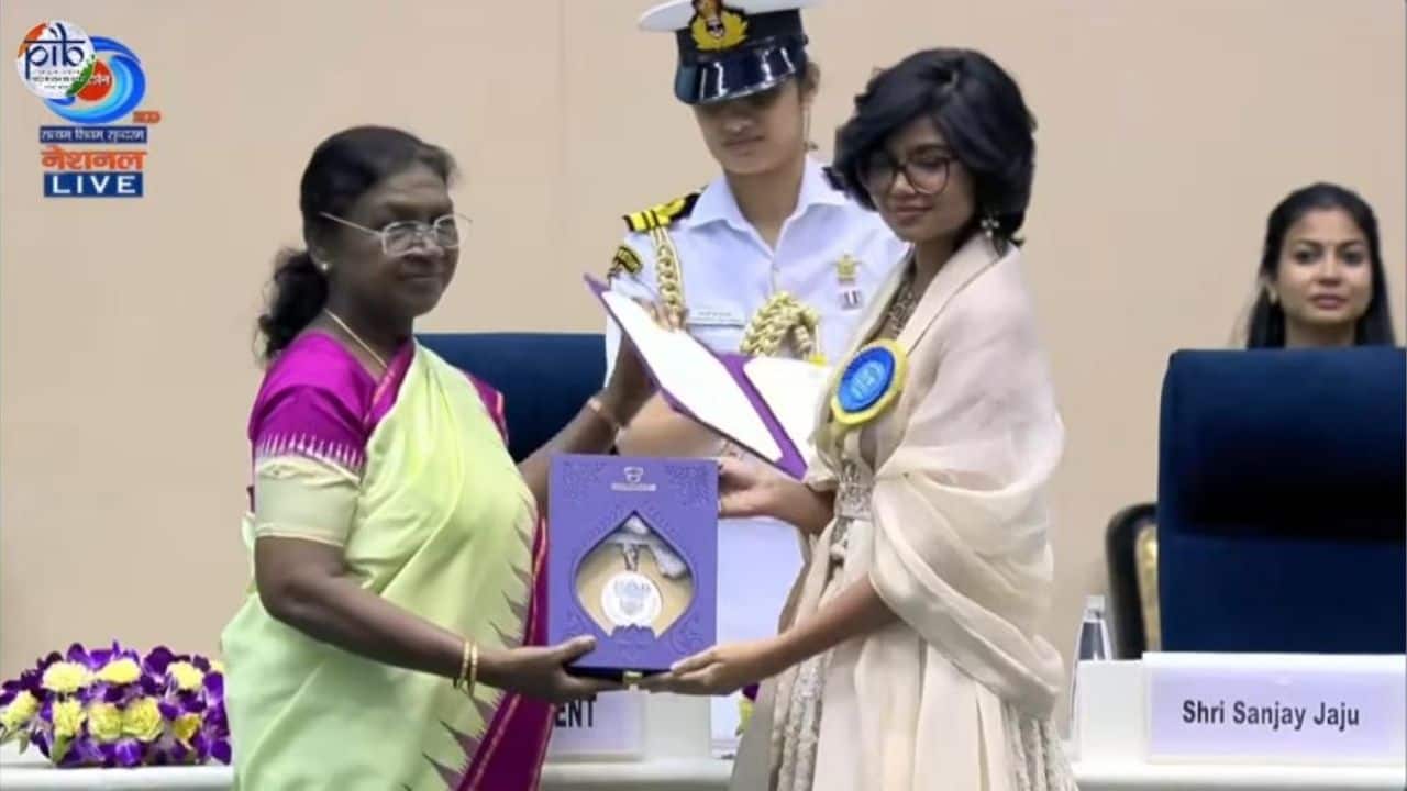 Sukumar's daughter Sukriti Veni Bandreddi recieves National Award for Best Child Artist in debut film Gandhi Tatha Chettu