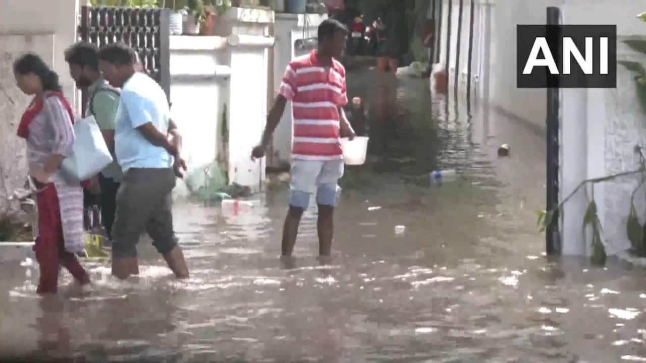 Another low-pressure area is expected to form over the northwest and west-central Bay of Bengal on September 25. While forecasts suggest it will move towards Odisha and Andhra Pradesh, its effect could still bring light rain in parts of south Bengal. (Photo: X)