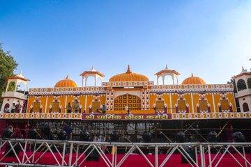 Towering effigies, special effects, celebrity guest lists turn Ramleelas spectacular in Delhi