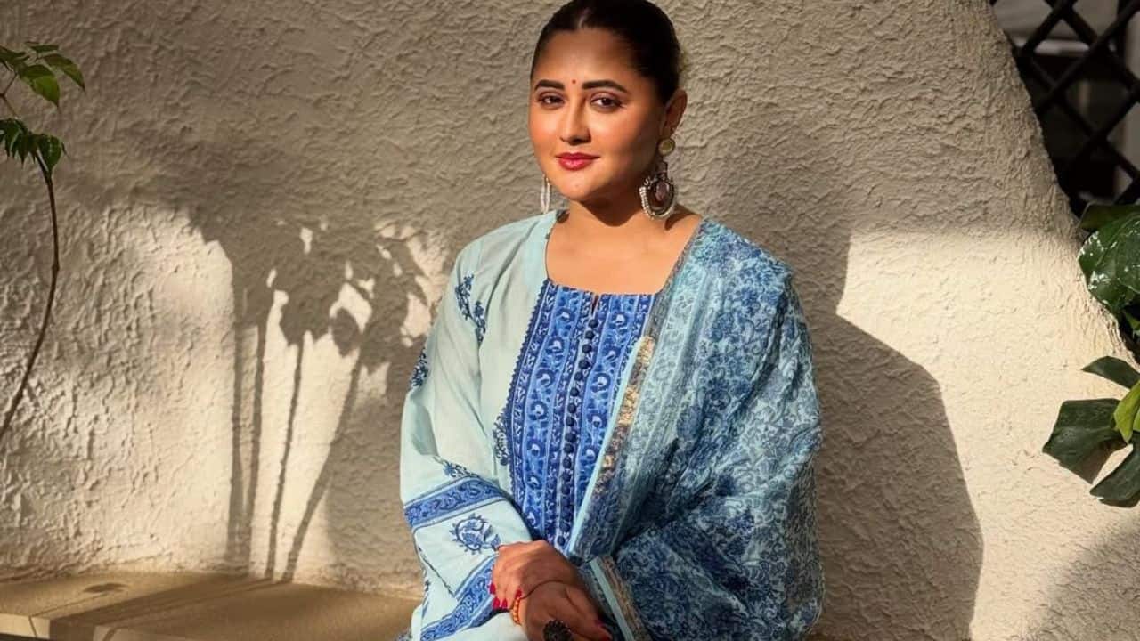 Rashami Desai Born as Divya Desai, her mother changed her name after consulting a numerologist. Rashami, in various media reports, claimed that the name change worked in her favor to succeed in the industry. Rashami Desai Born as Divya Desai, her mother changed her name after consulting a numerologist. Rashami, in various media reports, claimed that the name change worked in her favor to succeed in the industry.