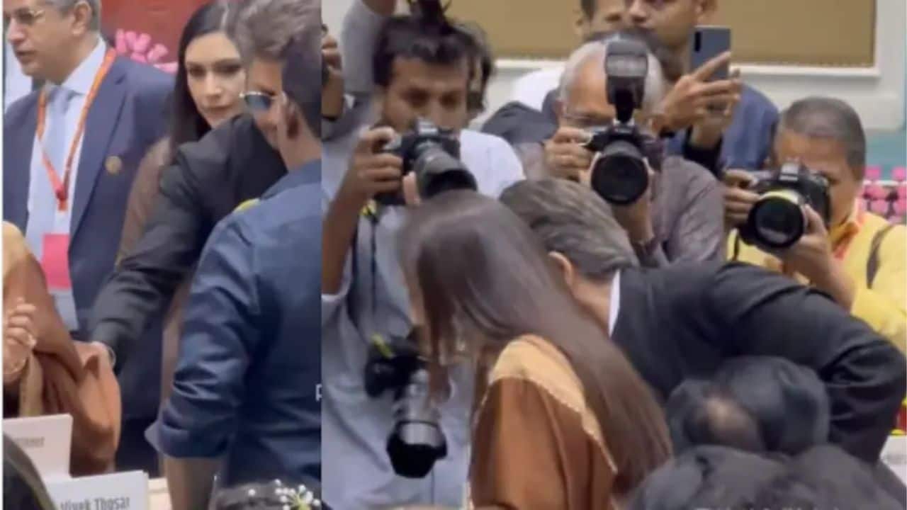 SRK holds Rani's pallu SRK was spotted holding on to Rani Mukerji’s pallu as they moved through the crowd. The picture instantly went viral, as it reminded fans of their effortless chemistry. It was Bollywood royalty in its truest, most candid form.