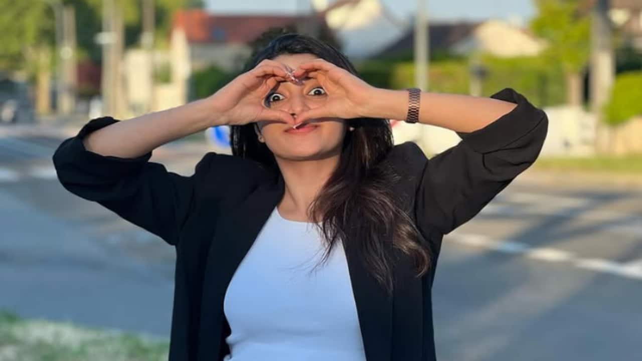 What you might not know Priyanka speaks Telugu, Kannada, and Tamil with ease. She talks a lot about how much she loves animals and how much she cares about their health. People like chocolate and popcorn, but she doesn't. She enjoys coffee. She received a tattoo of three butterflies on her neck in 2015. The butterflies signify for change and freedom.