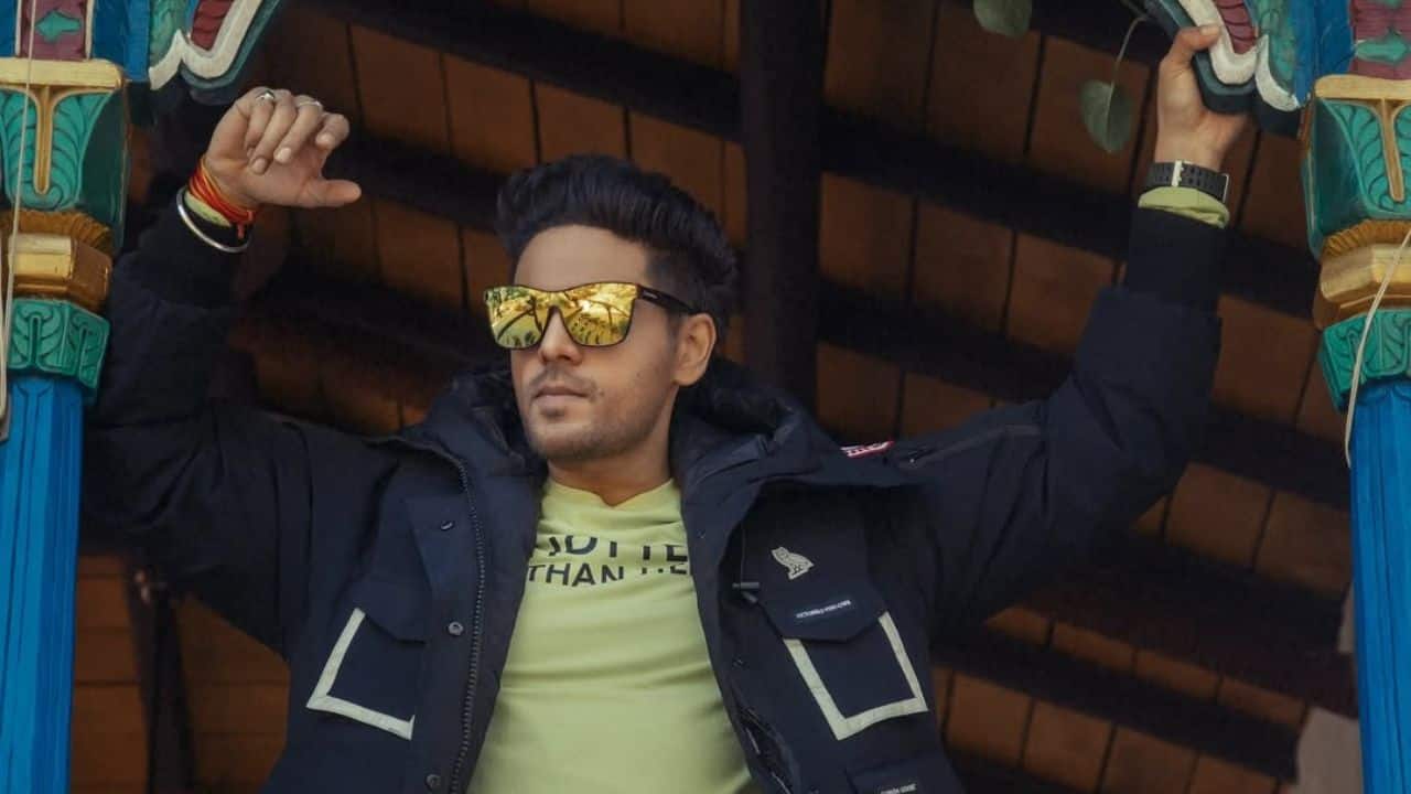 Gaurav Khanna’s controversies His statement about not knowing how to cook Indian food and the discussion surrounding his and his wife's decision to not have children have been two of the most talked-about and controversial topics on Bigg Boss 19 so far. Gaurav Khanna’s controversies His statement about not knowing how to cook Indian food and the discussion surrounding his and his wife's decision to not have children have been two of the most talked-about and controversial topics on Bigg Boss 19 so far.