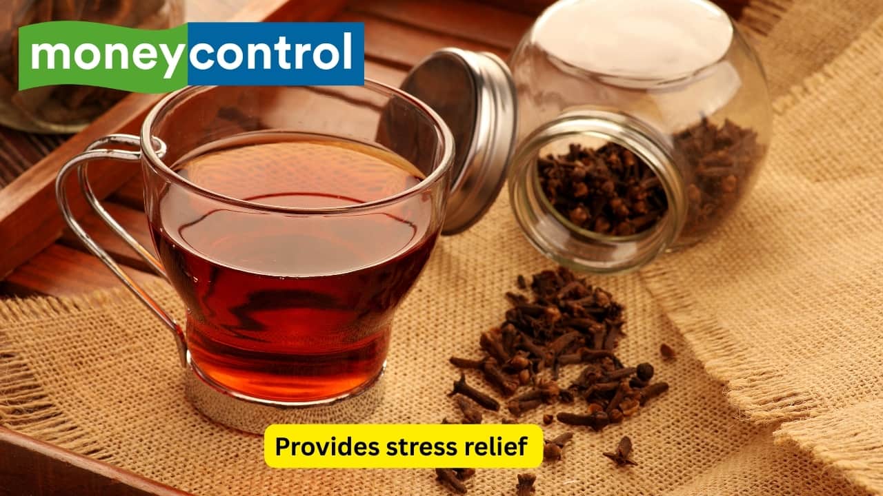 Provides stress relief Both the aroma of clove and drinking a warm beverage lend themselves to a calming response in the body. Stress affects digestion directly by slowing stomach emptying and enzyme release. As a comforting herb, clove may indirectly enhance digestion performance by calming the system.(Image: Canva) Provides stress relief Both the aroma of clove and drinking a warm beverage lend themselves to a calming response in the body. Stress affects digestion directly by slowing stomach emptying and enzyme release. As a comforting herb, clove may indirectly enhance digestion performance by calming the system.(Image: Canva)