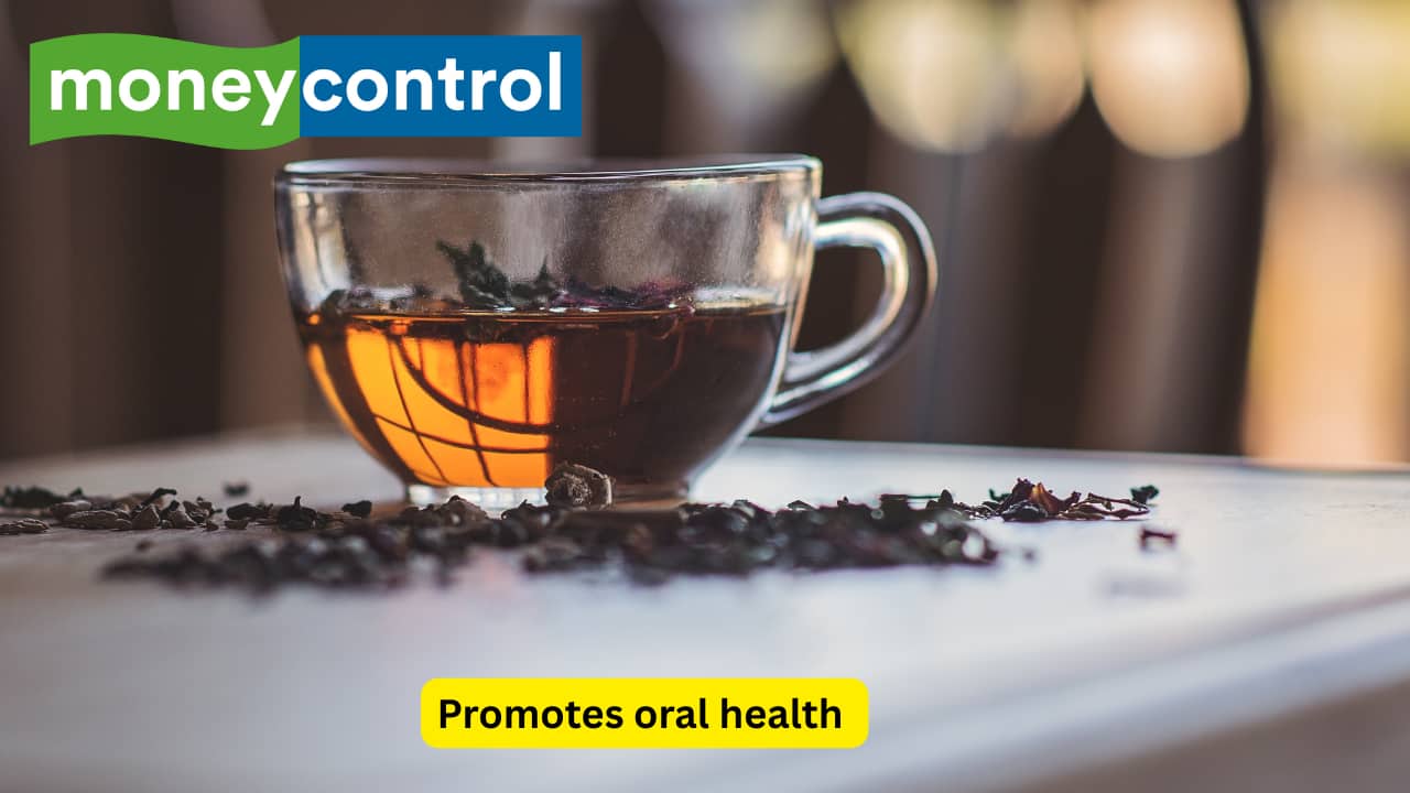 Promotes oral health Drinking clove tea after a meal will help to refresh your breath, thanks to its antimicrobial and aromatic properties, which kill bacteria residing on food particles left in your mouth after eating— particularly those which may cause bad breath or gum inflammation. This will promote better oral health over time when you combine it with a good brushing schedule and reduce plaque/bacteria buildup.(Image: Canva) Promotes oral health Drinking clove tea after a meal will help to refresh your breath, thanks to its antimicrobial and aromatic properties, which kill bacteria residing on food particles left in your mouth after eating— particularly those which may cause bad breath or gum inflammation. This will promote better oral health over time when you combine it with a good brushing schedule and reduce plaque/bacteria buildup.(Image: Canva)