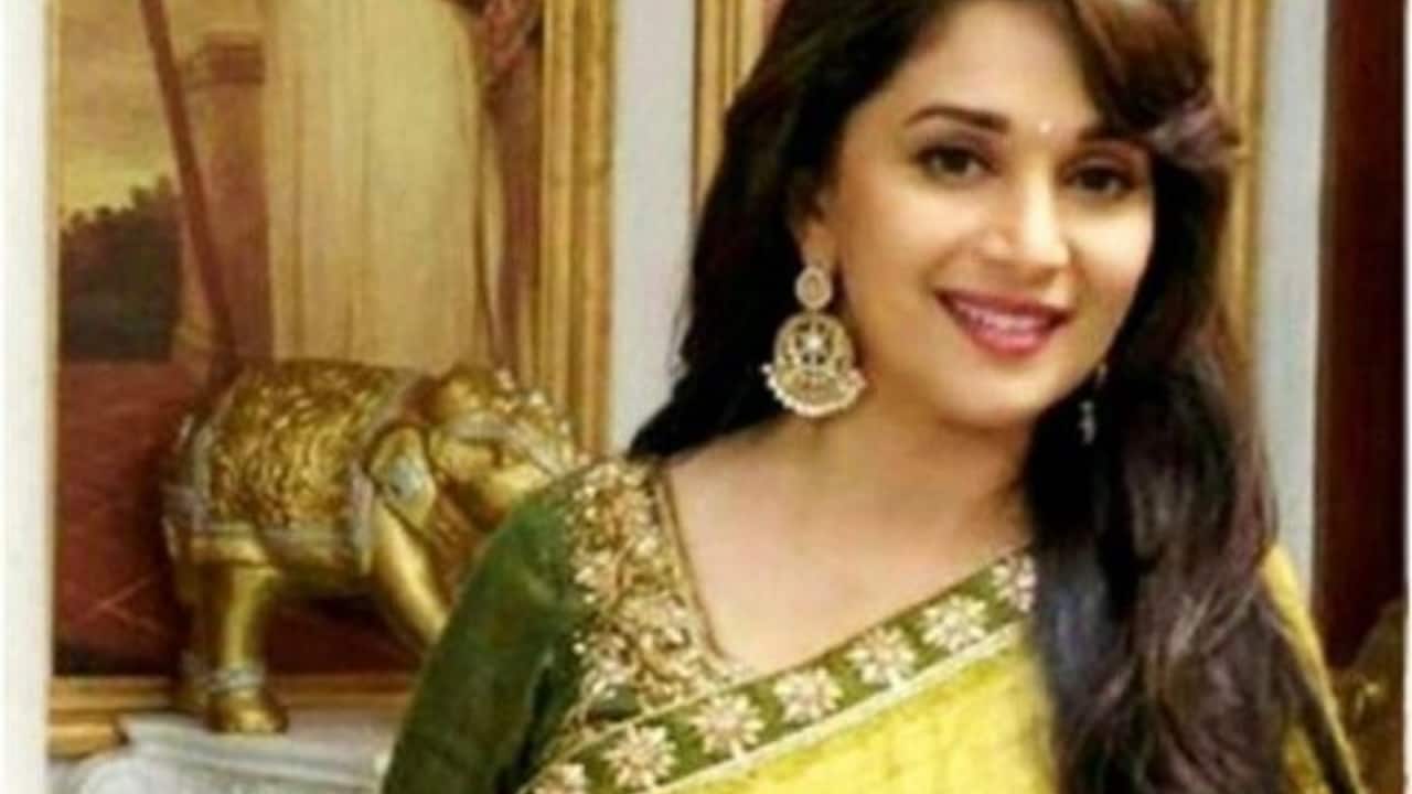 She pairs traditional blouses with subtle detailing that enhance the timeless appeal. Each blouse design feels rooted in tradition yet modern in its finishing.