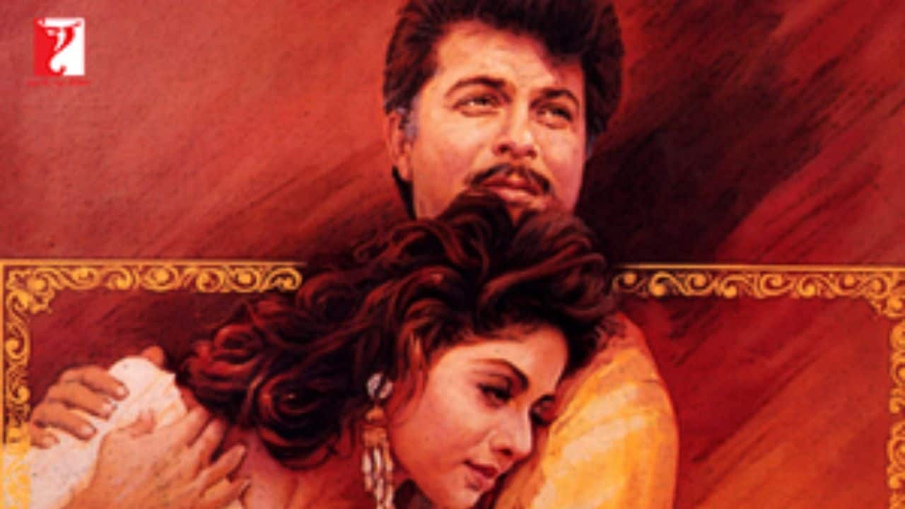 Lamhe Lamhe is known to be one of Yash Chopra's most innovative and creatively complex films, which deals with an unusual love story. The older Pallavi is the focus of Viren's passionate love, but she gets married to someone else. After Pallavi passes away, Viren takes on the role of parent for her daughter, Pallavi, who eventually develops a striking resemblance to her mother and develops feelings for the much older Viren, which forces him to face his emotions from the past and present.