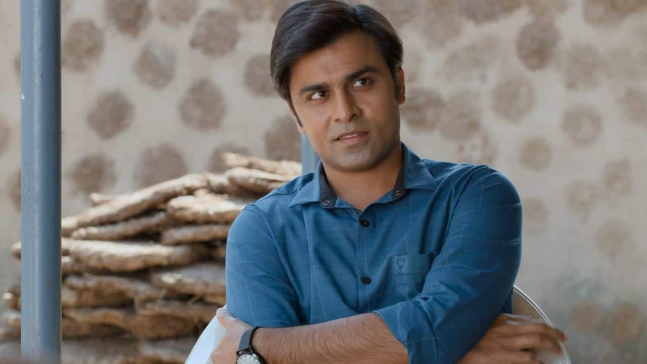 Jitendra Kumar Jitendra Kumar has become an aspirations on OTT because of his iconic roles like Jeetu Bhaiya in Kota Factory and Sachiv Ji in Panchayat. The actor has gained both a fan following and appreciations for his impactful performance.