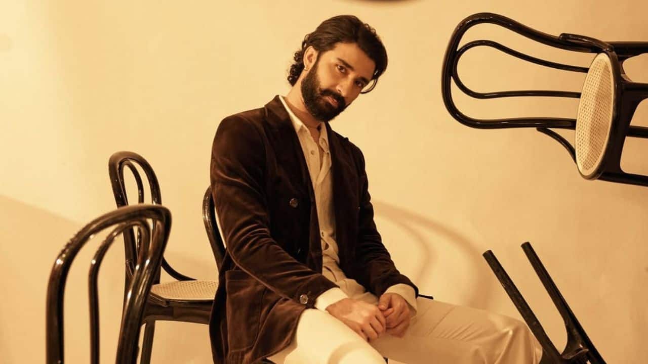 Film debut with Sonali Cable With Sonali Cable, Raghav made his official acting debut in 2014. Though the film didn’t do well at the box office, his performance was noticed by the director and producers, which further helped him secure acting opportunities.