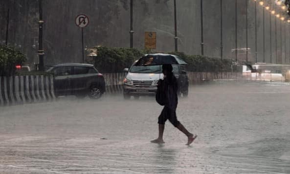 Chennai rains: City braces for heavy downpour, orange alert in 4 TN districts as cyclone Montha intensifies