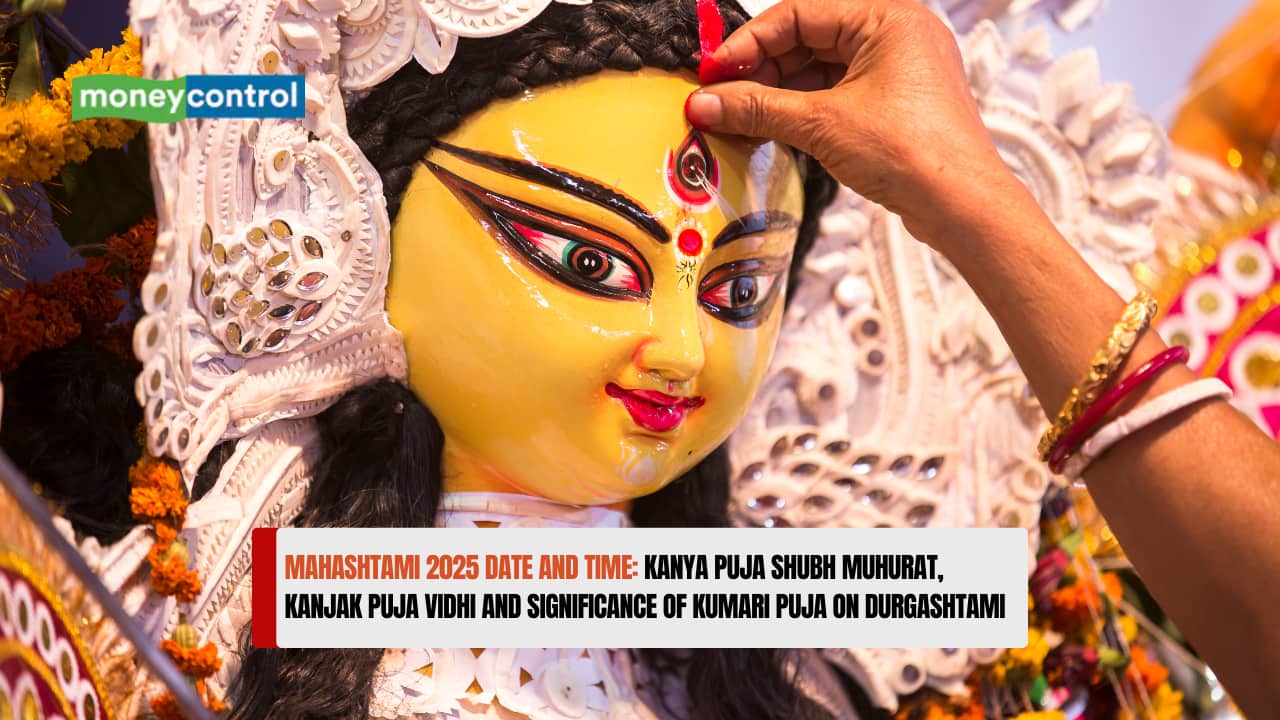 Maha Ashtami 2025 Date and Time: Kanya Puja Shubh Muhurat, Kanjak Puja Vidhi and Significance of Kumari Puja on Durgashtami