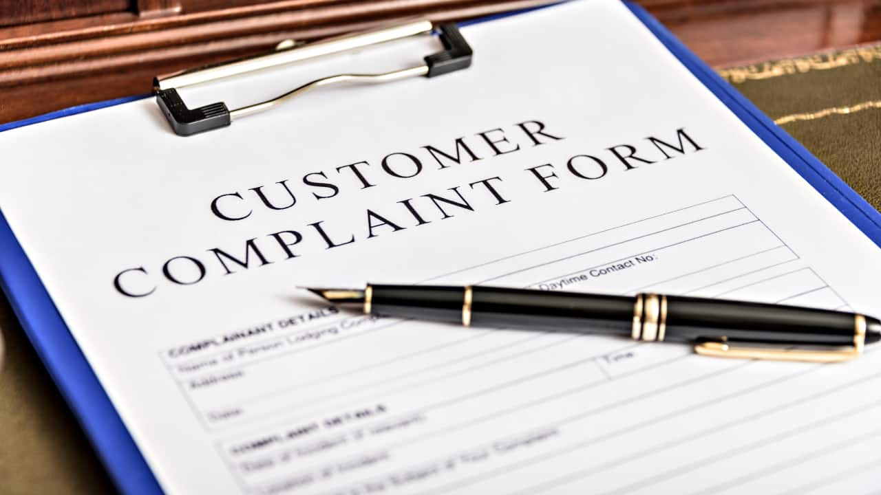Filing a complaint with the credit bureau