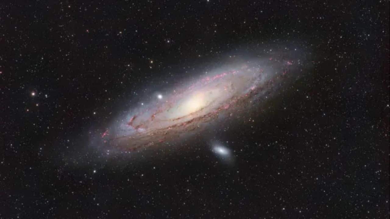 Our neighbouring galaxy Andromeda glows in a beautifully detailed astrophotography image