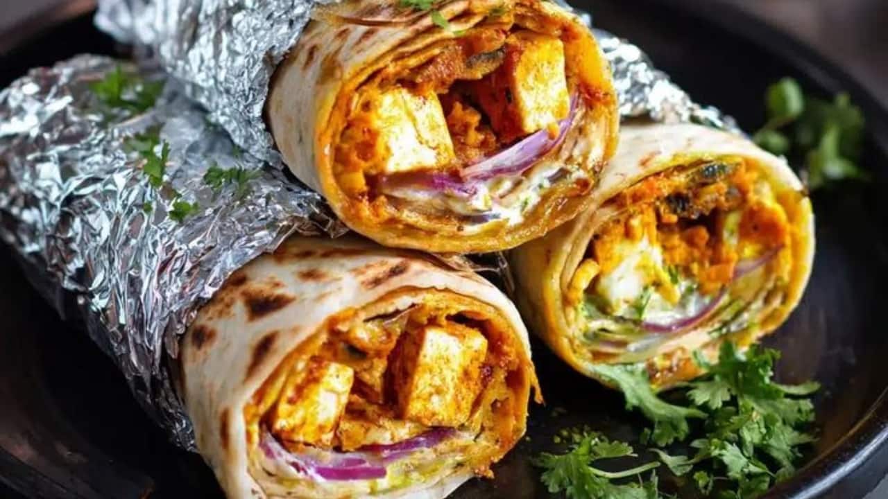 Durga Puja 2025: 10 must-try Bengali snacks for the festive season Durga Puja 2025: 10 must-try Bengali snacks for the festive season