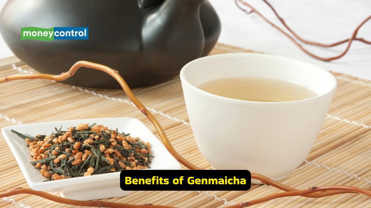 Genmaicha Japanese tea: This unique tea is a beautiful blend of Japanese green tea and roasted brown kernels, which pop during heating, giving it a popcorn-like appearance (Image: Canva)