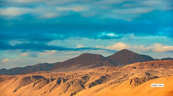 10 Best Spots for Stargazing Across Continents (Image: Canva)