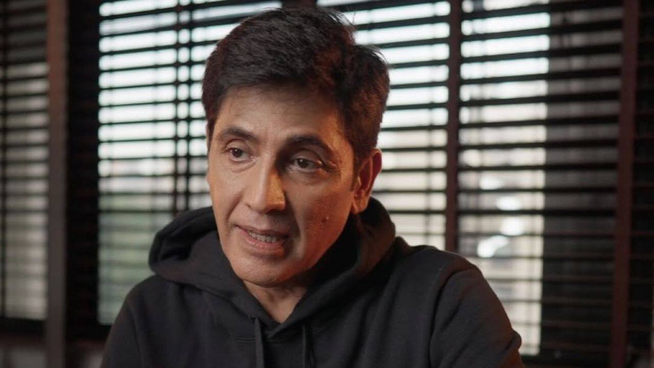 Bhabiji Ghar Par Hain! Superstardom Asif’s career reached new heights with his role as Vibhuti Narayan Mishra in Bhabiji Ghar Par Hain! (2015–present). His portrayal of the unemployed, flirtatious husband has made him a household name and earned him immense love.