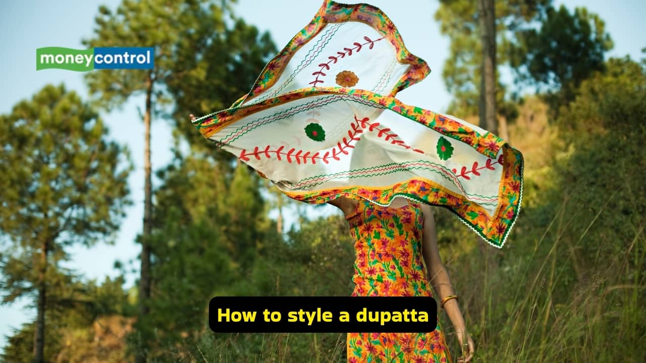 How to style handcrafted dupattas for occasion wear and best ways to drape them as wearable art