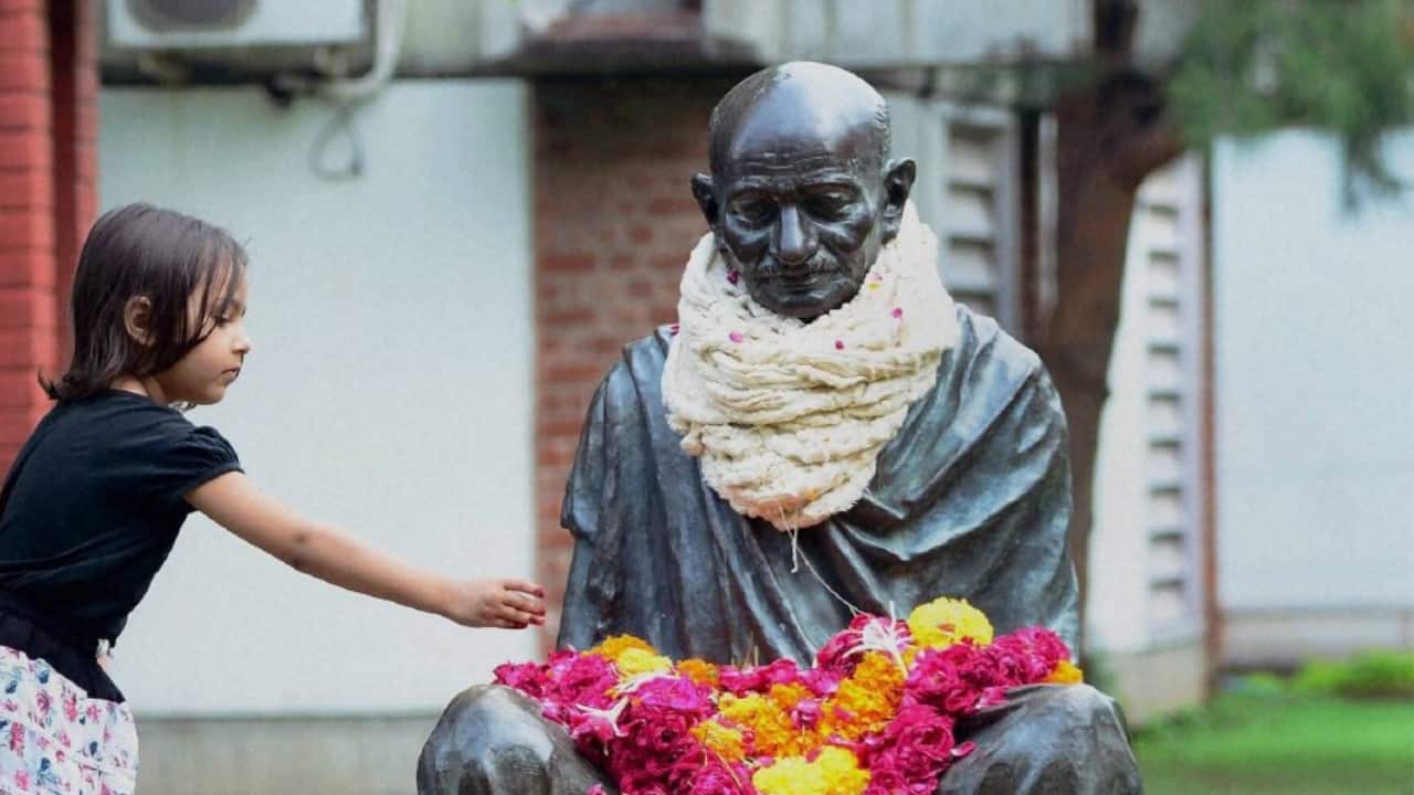 Mahatma Gandhi Studied Multiple Religions Though deeply rooted in Hinduism, Gandhi ji studied Christianity, Islam, and Buddhism, integrating their teachings into his philosophy of universal love and tolerance.