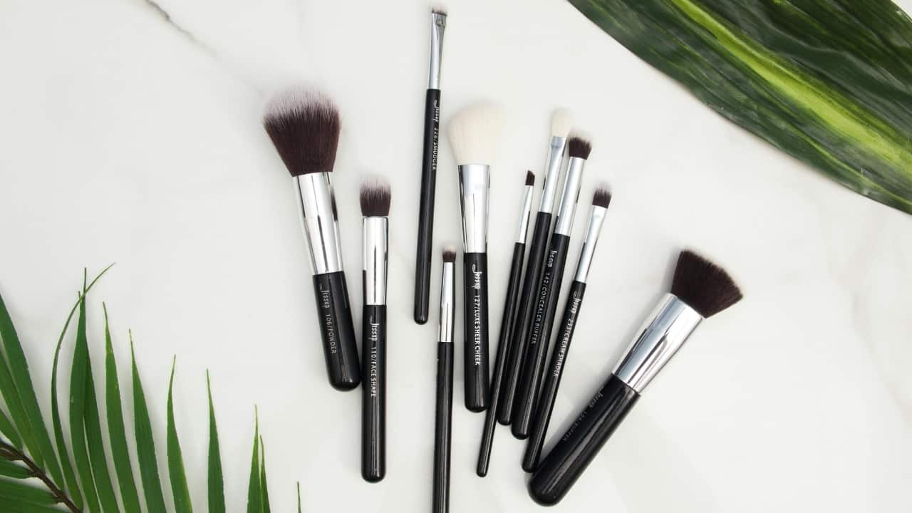 Beauty tips: 5 reasons your makeup brush matters more than your foundation Beauty tips: 5 reasons your makeup brush matters more than your foundation