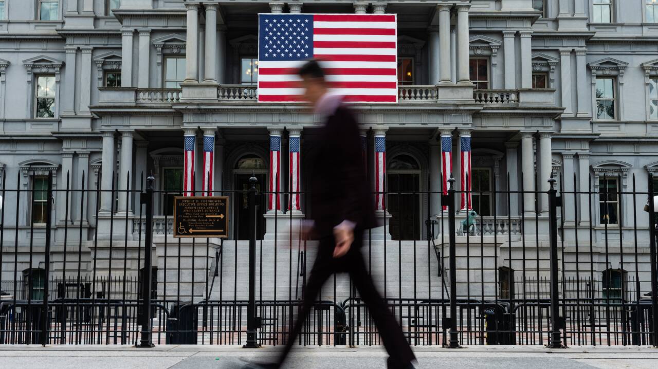 Hunger, flight chaos, health-care woes fail to end US shutdown