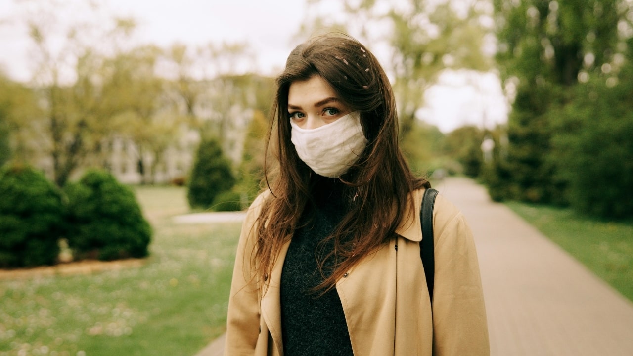 Lung cancer in non-smokers: Top oncologist shares tips to protect yourself when clean air is hard to find