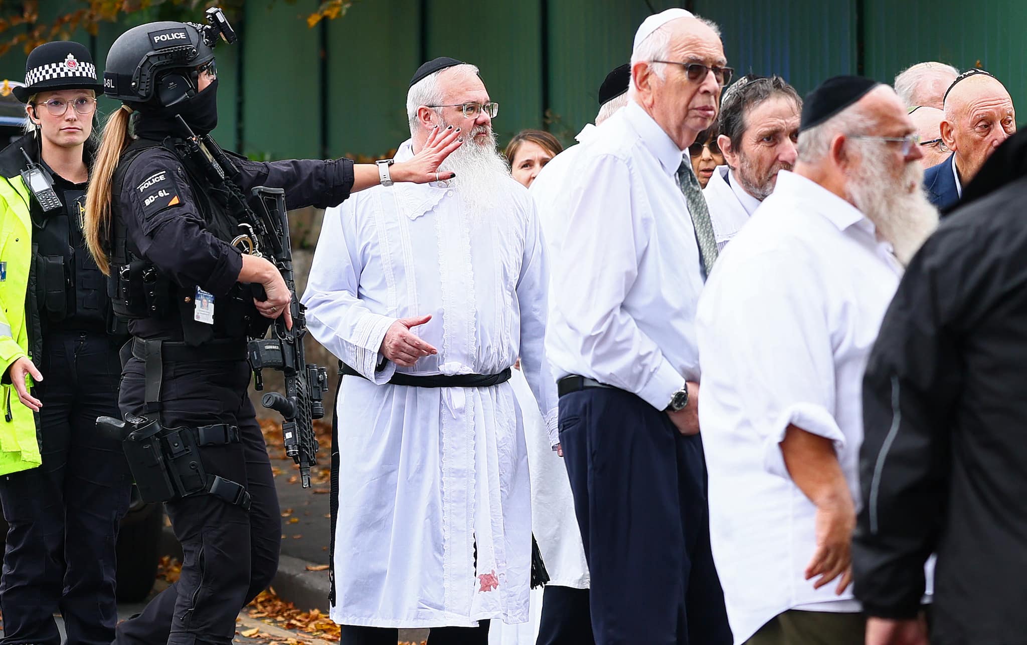 'Incredibly calm': Meet Rabbi Daniel Walker, 'hero' of Manchester synagogue 'terrorist' attack, who shut the doors to stop attacker
