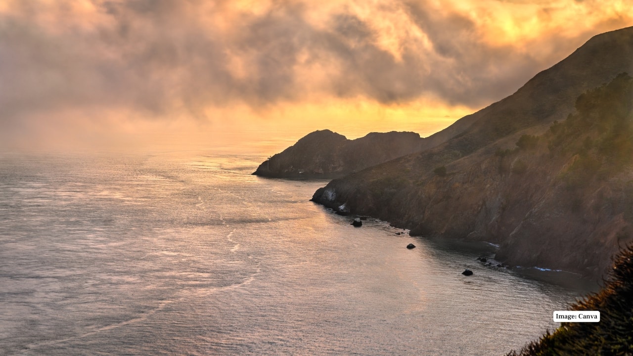 8. Golden Gate Highlands National Park This park is also home to rare birds such as the bearded vulture, and it has sandstone cliffs and sweeping grasslands. The wildlife forms part of the antelope herds that are flourishing at the high altitude. (Image: Canva)