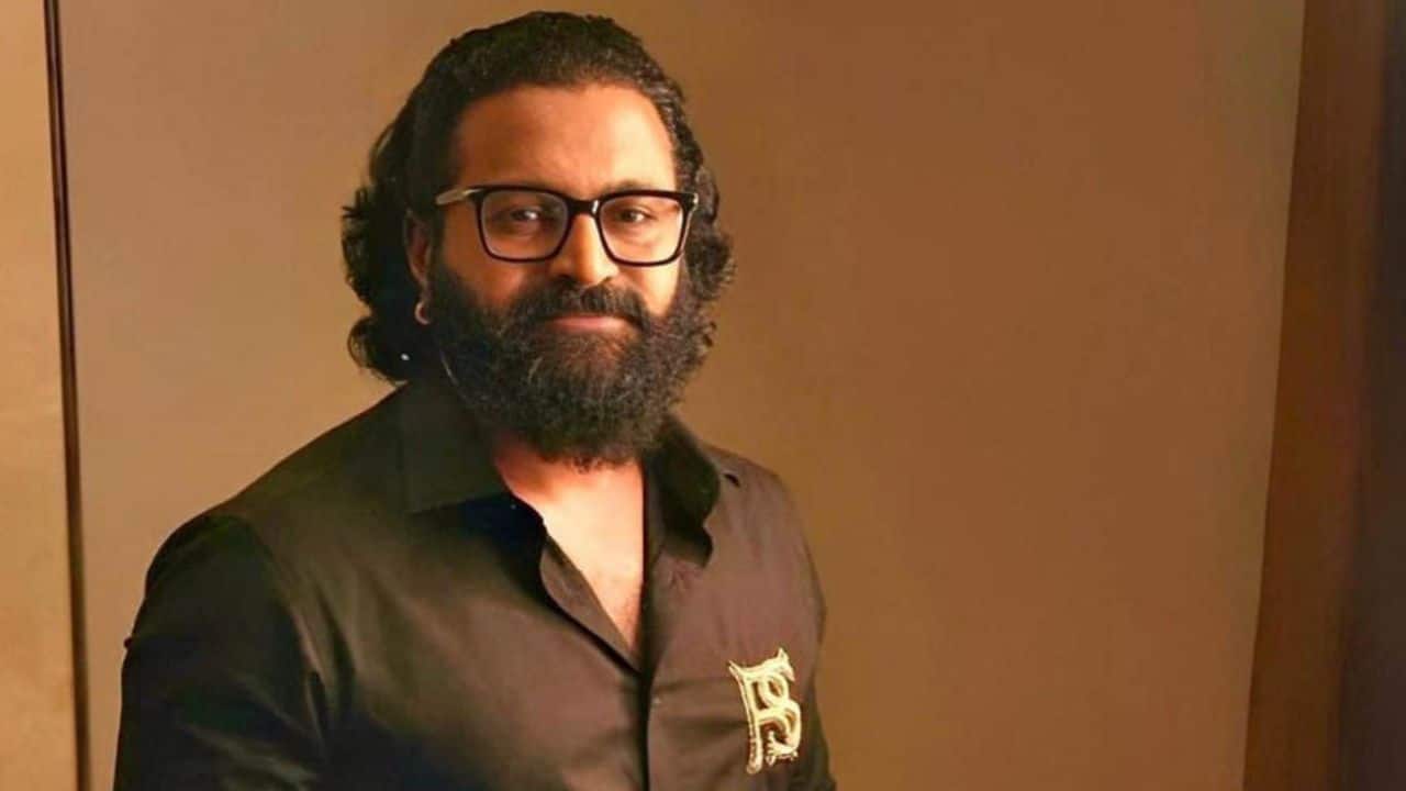 Rishab Shetty's Rise Rishab Shetty was born in the small village of Keradi in the Udupi district of Kundapura, Kerala. Before he became a movie star, he worked as a real estate agent and a clerk to pay the bills as he pursued his love of acting. He went to the Abhinaya Taranga film school in Bangalore after getting his Bachelor of Commerce (B.Com.) degree. There, he learned how to act and perform in plays.