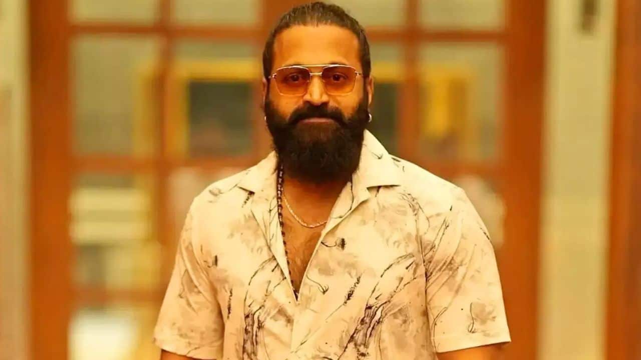 Chapter One: Kantara's Success Story Kantara: Chapter 1, one of the most talked-about movies of the year, did quite well at the box office, making an amazing Rs 60 crore nett on its first day. The prequel has gotten good reviews from both fans and those in the industry, including famous actors Yash, Upendra, Prabhas, and Sandeep Reddy Vanga. It has also set new standards for Kannada film.